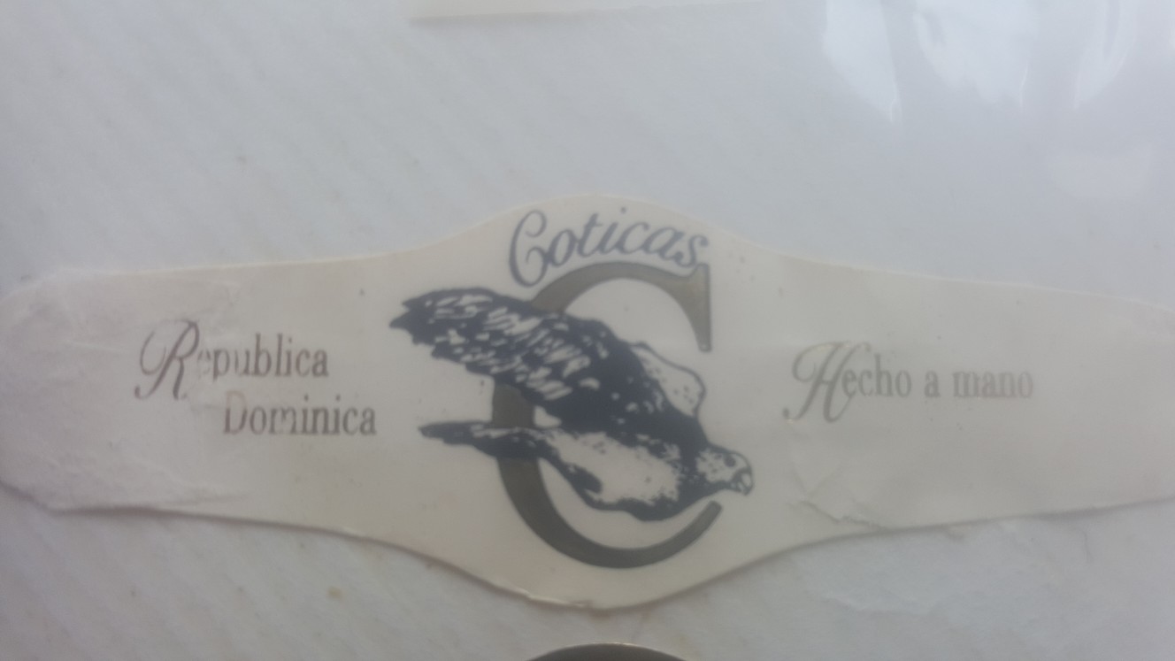 Petit Corona