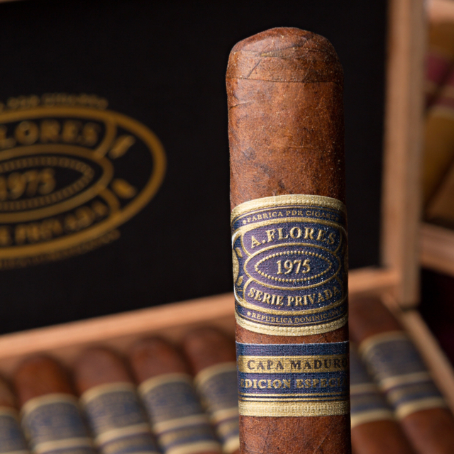 Serie Privada Capa Maduro