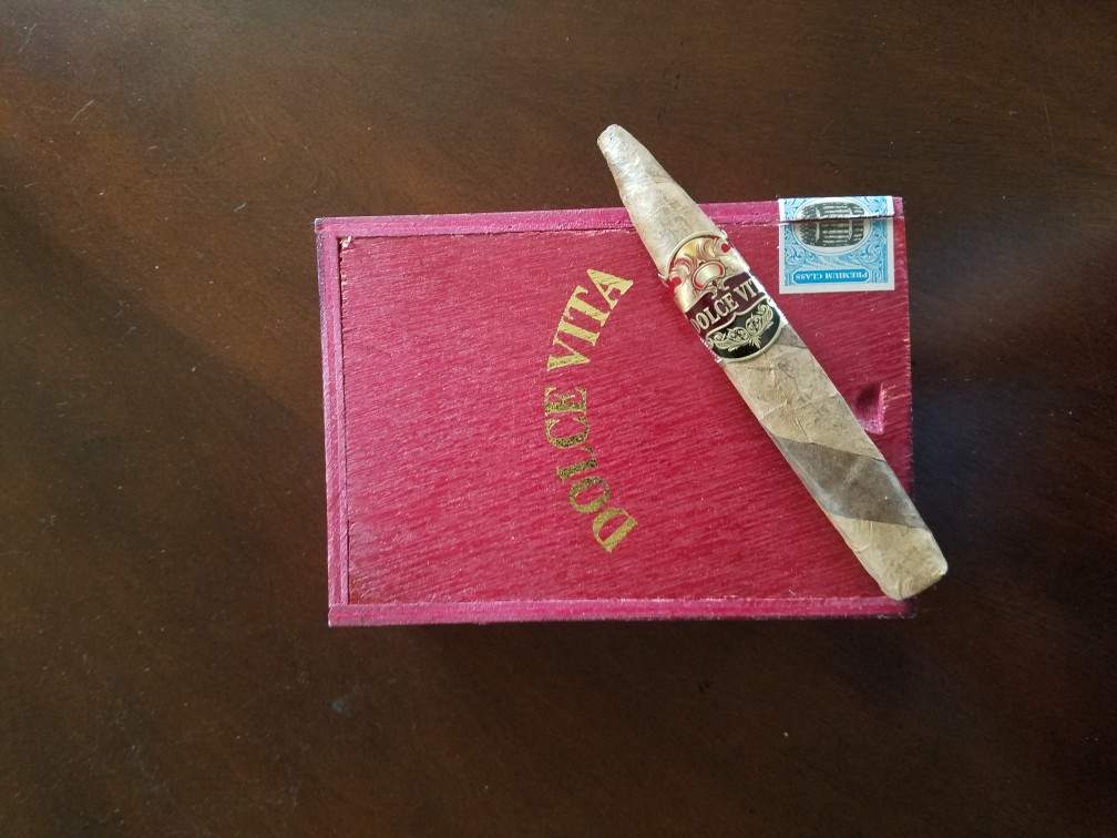 Coffee Light Dual Wrappers Robusto Grande